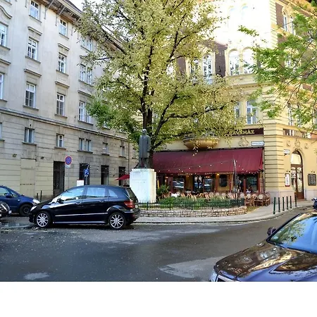 Casamia-Elegant Central Vaci St.Apt Apartment *